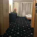 Vandia Hotel 3*