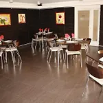 Vandia Hotel 3*