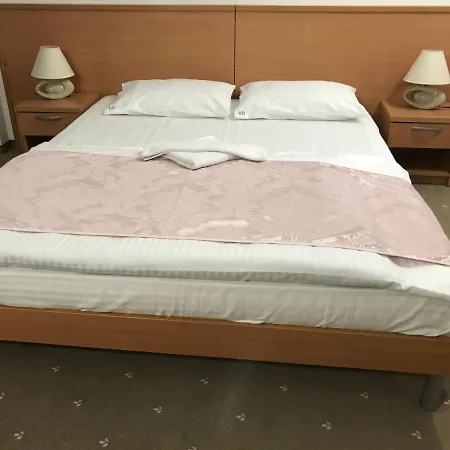 酒店 凡蒂亚酒店 3*